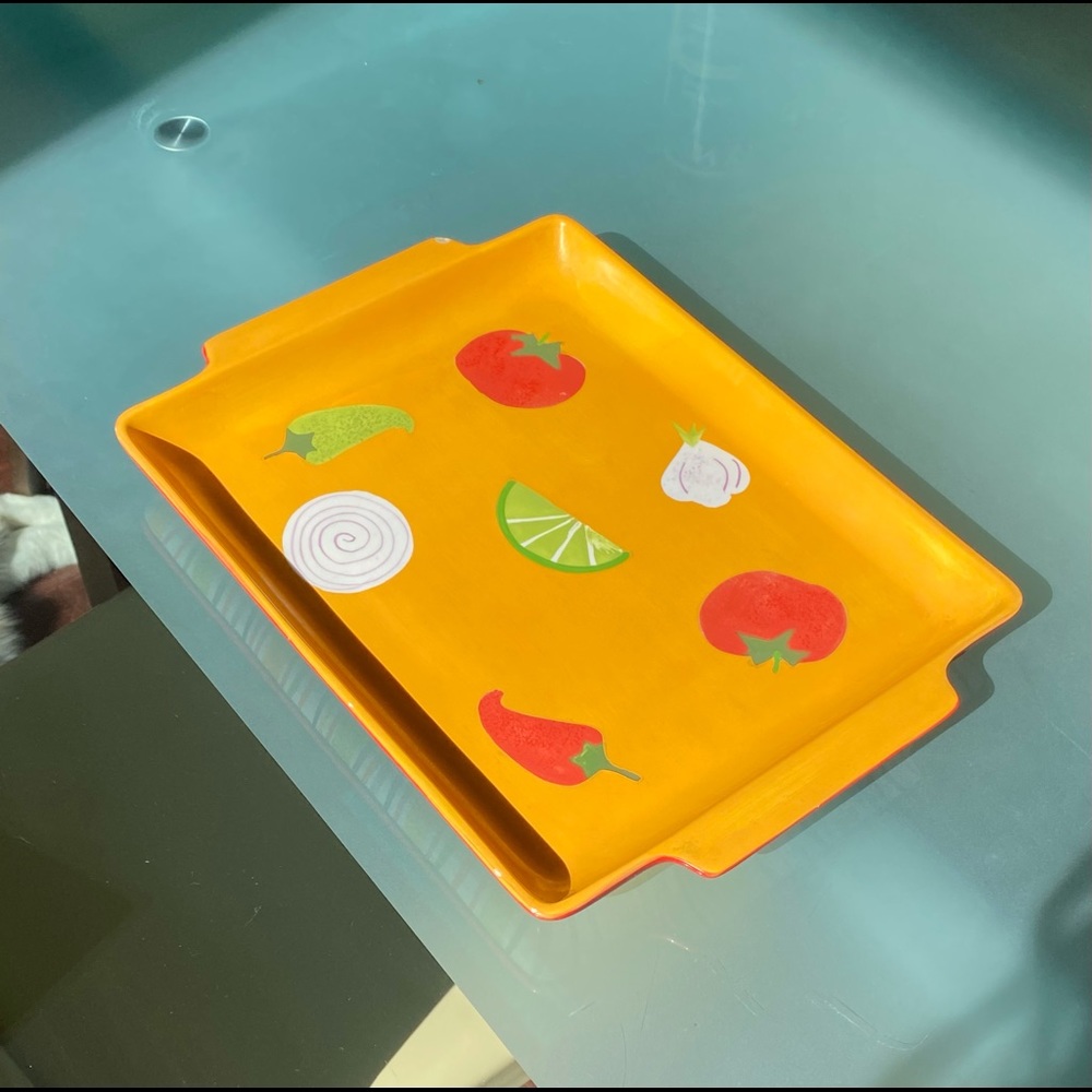 Ceramic tray
